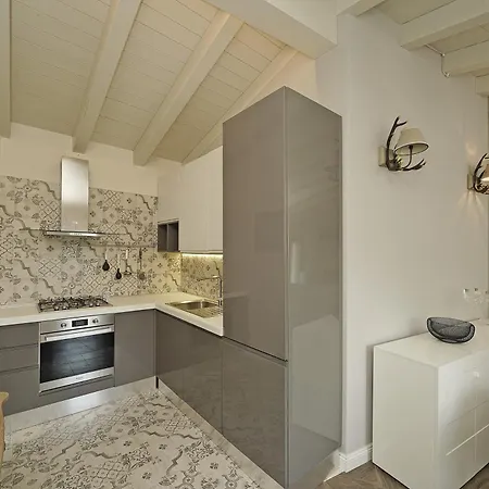 Casa Elena Apartment *