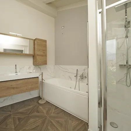 Casa Elena Daire *