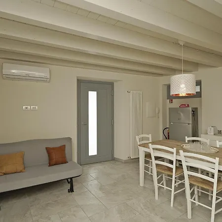 Casa Elena Apartment *